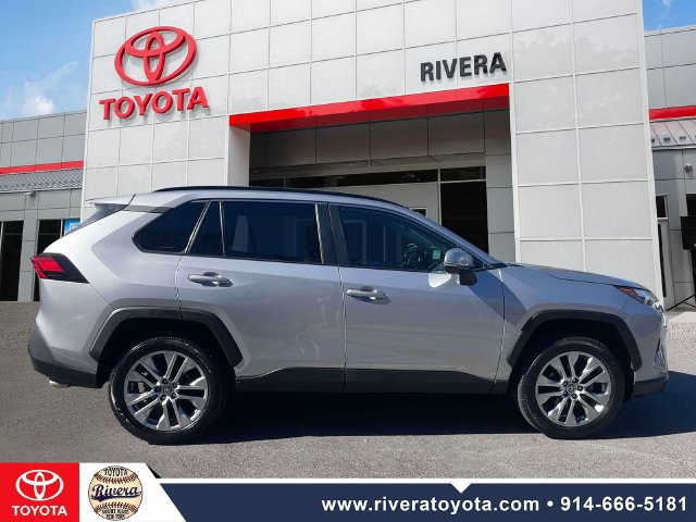 Certified 2023 Toyota RAV4 XLE Premium AWD/4WD image 6