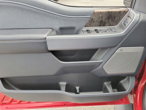 Certified 2024 Ford F250 Lariat w/ Sport Appearance Package image 22