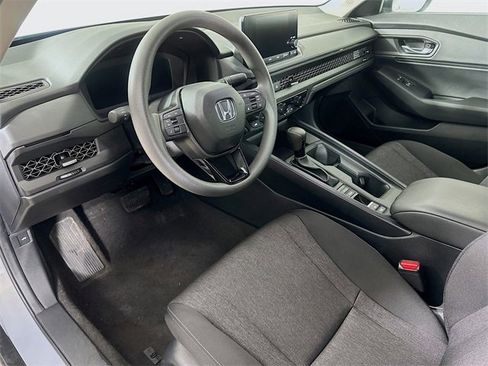 Certified 2025 Honda Accord SE image 20