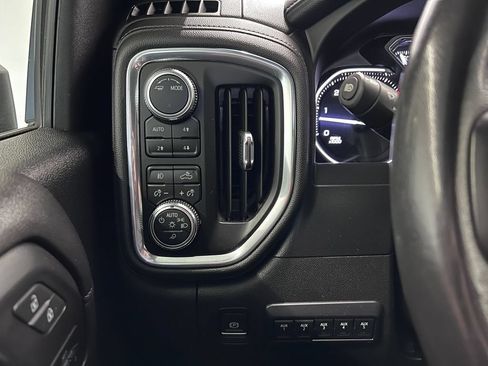 Used 2021 GMC Sierra 2500 SLT w/ SLT Premium Package AWD/4WD image 28
