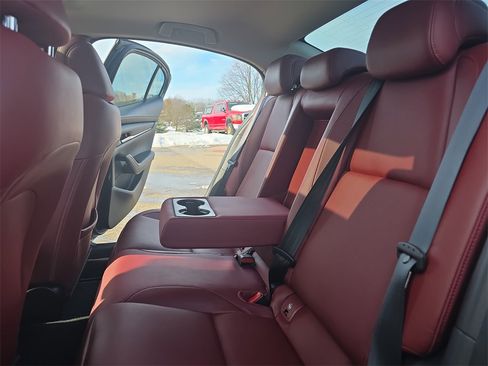 Used 2023 MAZDA MAZDA3 s image 13