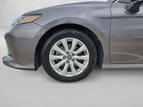 Used 2020 Toyota Camry LE w/ Convenience Package FWD image 19