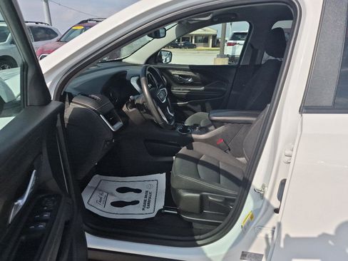 Used 2023 GMC Terrain SLE w/ LPO, Floor Liner Package image 14