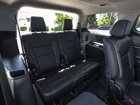 Used 2023 GMC Acadia AT4 w/ Technology Package AWD/4WD image 35