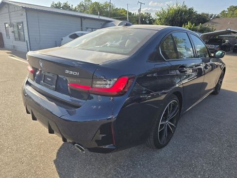 Used 2023 BMW 330i xDrive Sedan w/ M Sport Package AWD/4WD image 5