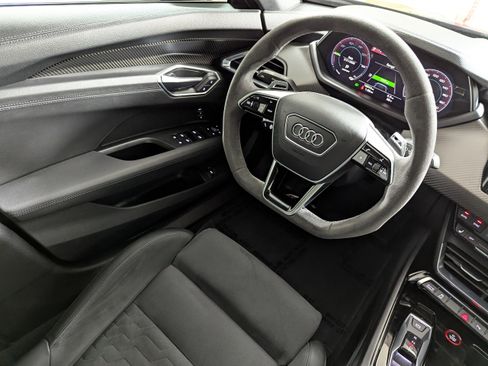 Certified 2022 Audi e-tron GT Premium Plus w/ Performance Package image 9