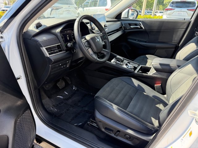 Used 2024 Mitsubishi Outlander Ralliart AWD/4WD image 11