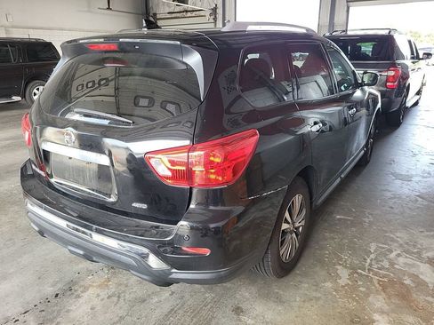 Used 2019 Nissan Pathfinder S AWD/4WD image 4