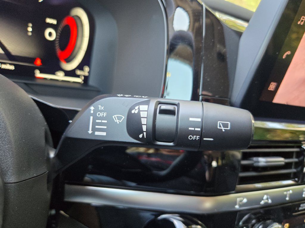 New 2026 Nissan Pathfinder SL FWD image 19