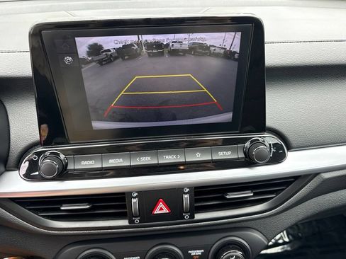 Used 2024 Kia Forte LXS w/ LXS Technology Package FWD image 21