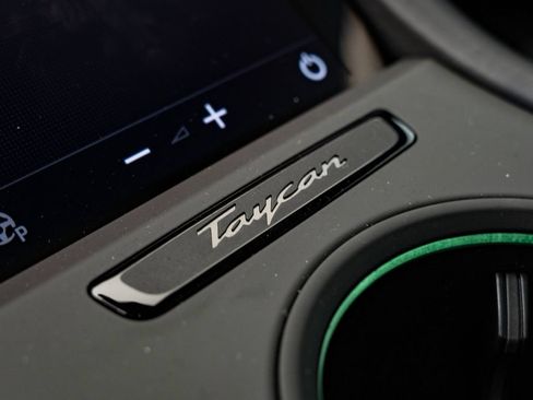 New 2026 Porsche Taycan 4S AWD/4WD image 38