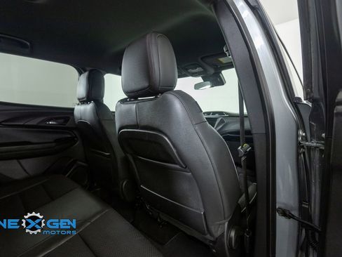 Used 2023 Chevrolet TrailBlazer RS FWD image 33
