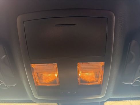 Used 2019 Dodge Challenger SRT Hellcat Redeye image 27