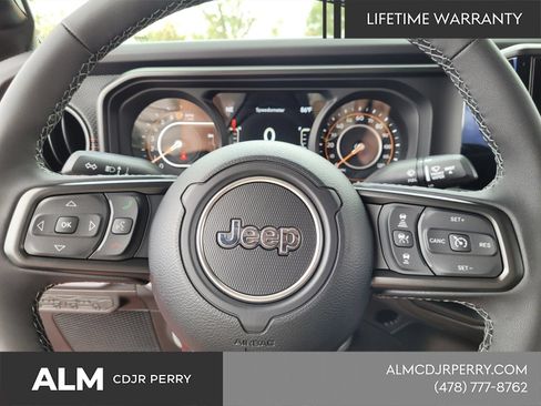 New 2025 Jeep Gladiator Rubicon w/ Convenience Group AWD/4WD image 26