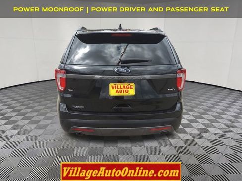 Used 2017 Ford Explorer XLT w/ XLT Technology Feature Bundle AWD/4WD image 3