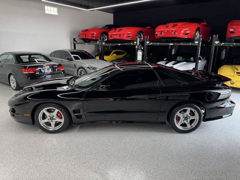 Used 2001 Pontiac Firebird Trans Am w/ SLP Firehawk Pkg RWD image 9