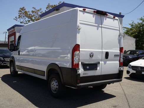 Used 2023 RAM ProMaster 2500 FWD image 5