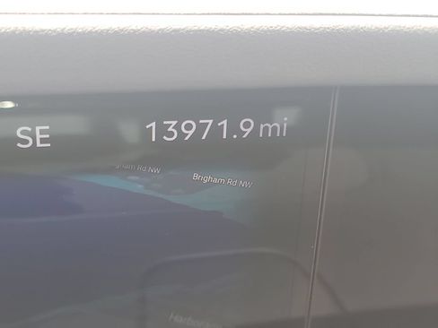 Certified 2025 Lincoln Nautilus Premier AWD/4WD image 30