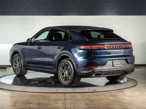 Certified 2026 Porsche Cayenne Coupe image 3