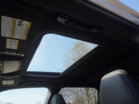 New 2025 Subaru Forester Touring image 9