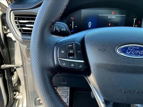 Used 2025 Ford Escape ST-Line Select image 11