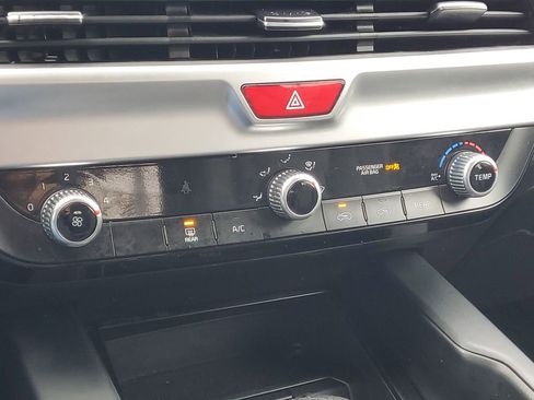 Used 2020 Kia Telluride LX image 25