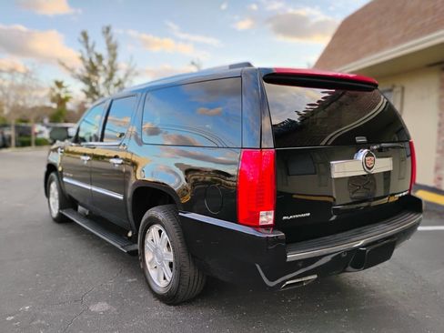 Used 2014 Cadillac Escalade ESV Platinum image 5