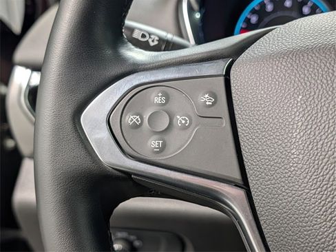 Used 2023 Chevrolet Traverse LT image 20