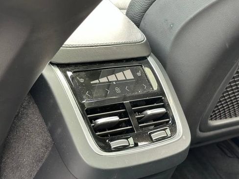 Used 2023 Volvo XC90 B6 Plus w/ Protection Package Premier AWD/4WD image 31