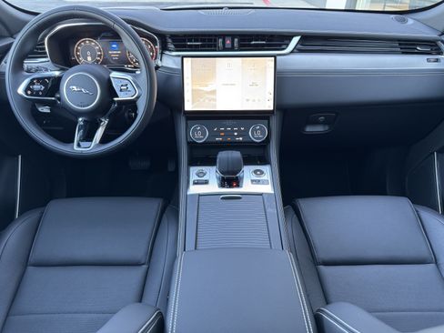 Used 2026 Jaguar F-PACE R-Dynamic S AWD/4WD image 4