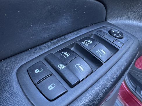 Used 2020 Jeep Grand Cherokee Limited w/ Luxury Group II image 10