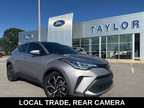 Used 2020 Toyota C-HR XLE FWD image 1