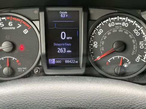 Used 2020 Toyota Tacoma SR image 26