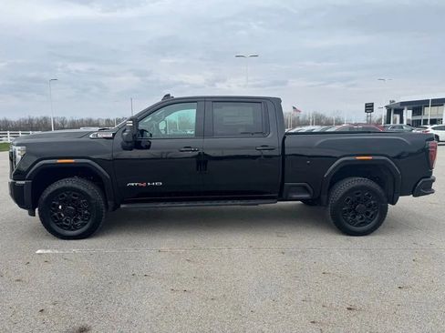 New 2026 GMC Sierra 3500 AT4 w/ Technology Package image 4