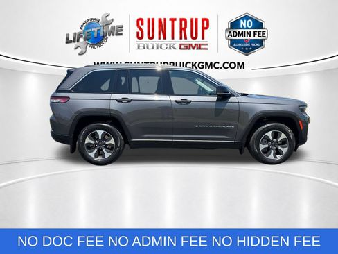 Used 2022 Jeep Grand Cherokee Limited 4xe w/ MOPAR Finishing Package AWD/4WD image 7