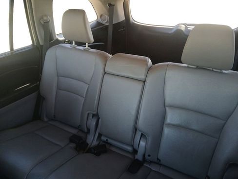 Used 2017 Honda Pilot Touring image 15