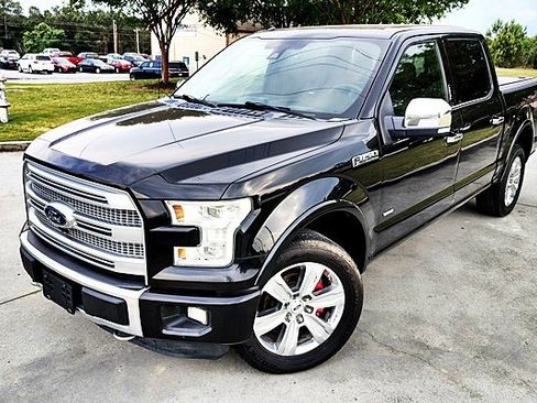 Used 2015 Ford F150 Platinum w/ Equipment Group 701A Luxury AWD/4WD image 3