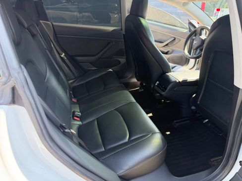Used 2020 Tesla Model 3 RWD image 10