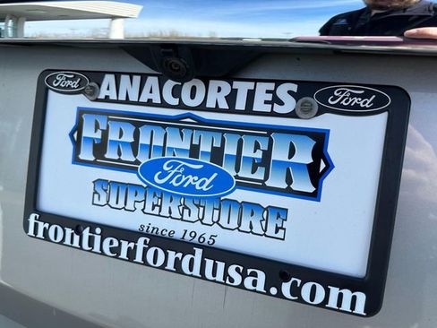 Used 2020 Ford Edge Titanium w/ Class II Trailer Tow Package AWD/4WD image 27