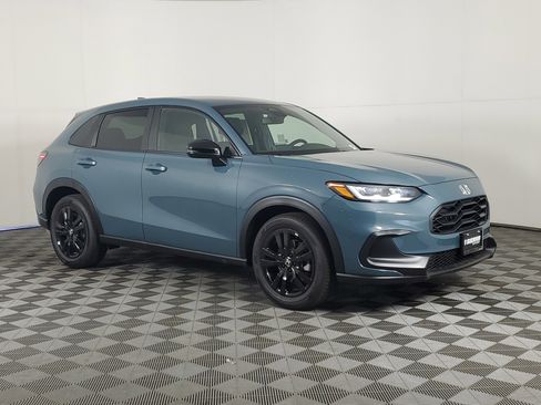 New 2026 Honda HR-V Sport image 2