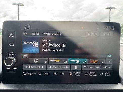 Used 2025 Honda Pilot Touring image 14