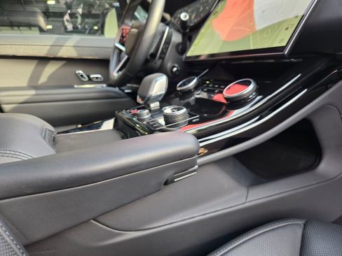 Used 2023 Land Rover Range Rover Sport SE image 30