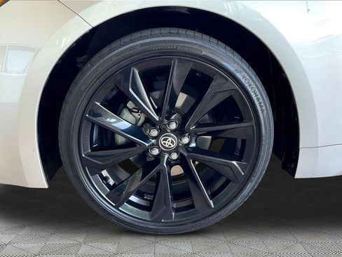 Used 2020 Toyota Corolla SE image 31