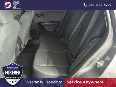 Used 2023 Nissan Rogue S FWD image 27