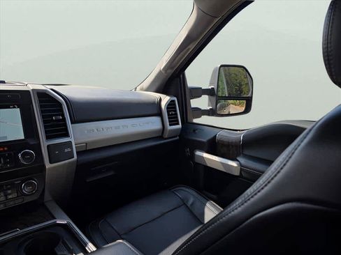 Used 2019 Ford F250 Lariat w/ Chrome Package AWD/4WD image 26