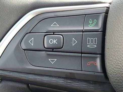 Certified 2024 Jeep Grand Cherokee L Laredo image 21