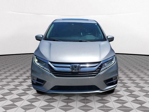 Used 2018 Honda Odyssey Touring image 2