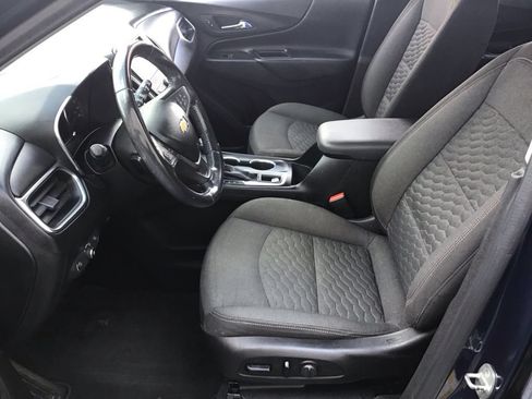 Used 2020 Chevrolet Equinox LT w/ Driver Convenience Package AWD/4WD image 7