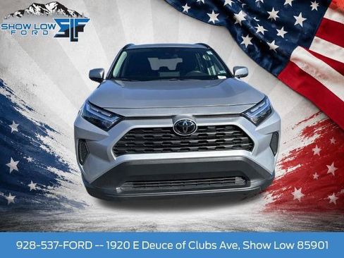 Used 2025 Toyota RAV4 XLE FWD image 2