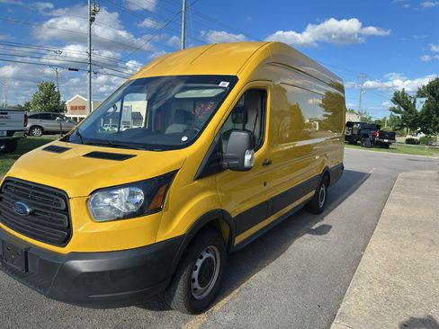 Used 2019 Ford Transit 250 148 High Roof Extended RWD image 8